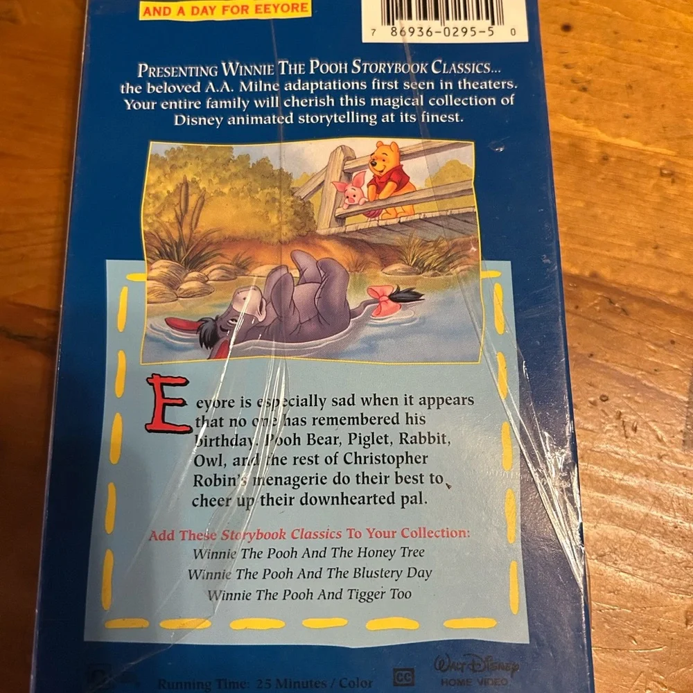 Winnie the POOH learning collection of VHS movies lot of three